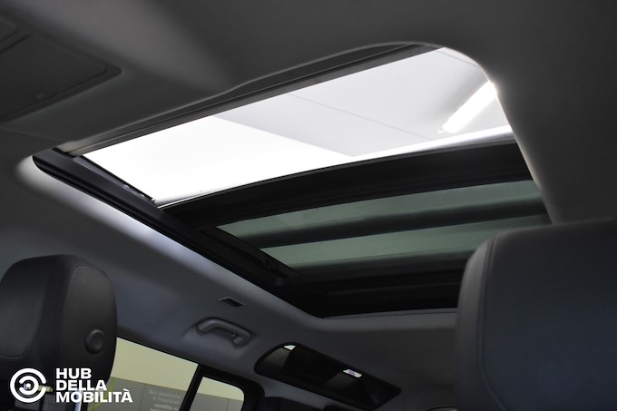 LAND ROVER Defender 110 2.0 SD4 240CV AWD Auto SE